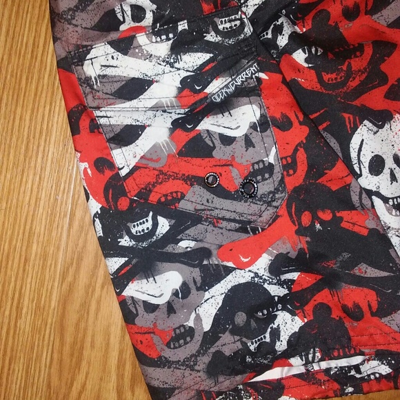 Boys Ocean Current Swim Trunks. - Picture 2 of 3